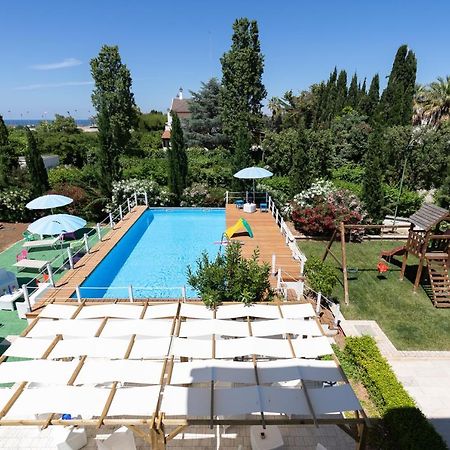 Casa Torre Di Specchio 2 Con Piscina Lejlighed Bari Eksteriør billede