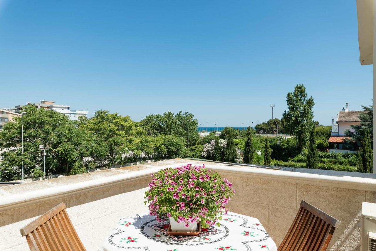 Casa Torre Di Specchio 2 Con Piscina Lejlighed Bari Eksteriør billede