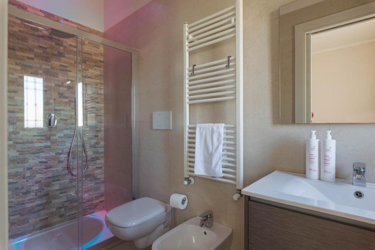 Casa Torre Di Specchio 2 Con Piscina Lejlighed Bari Eksteriør billede