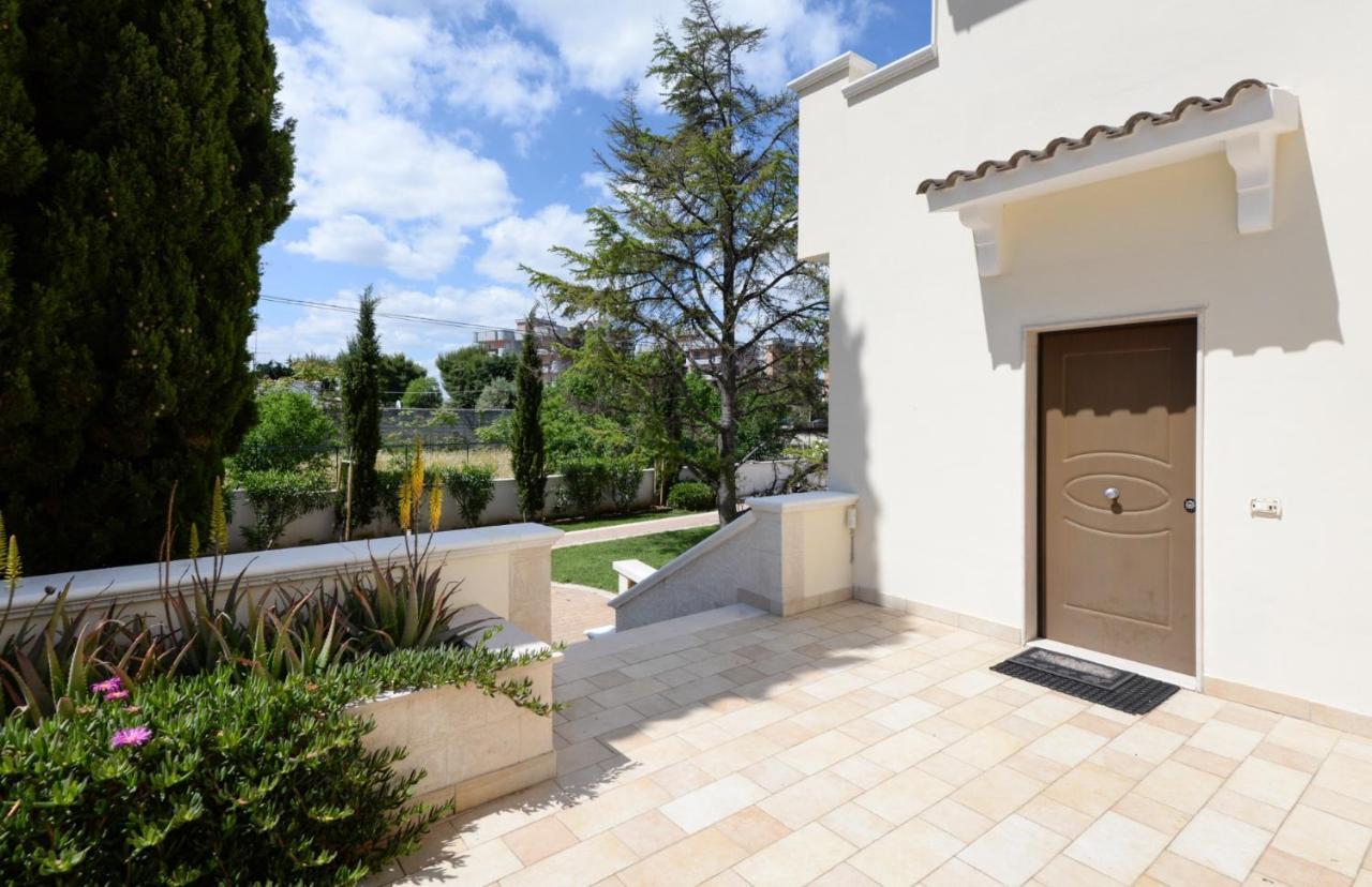 Casa Torre Di Specchio 2 Con Piscina Lejlighed Bari Eksteriør billede