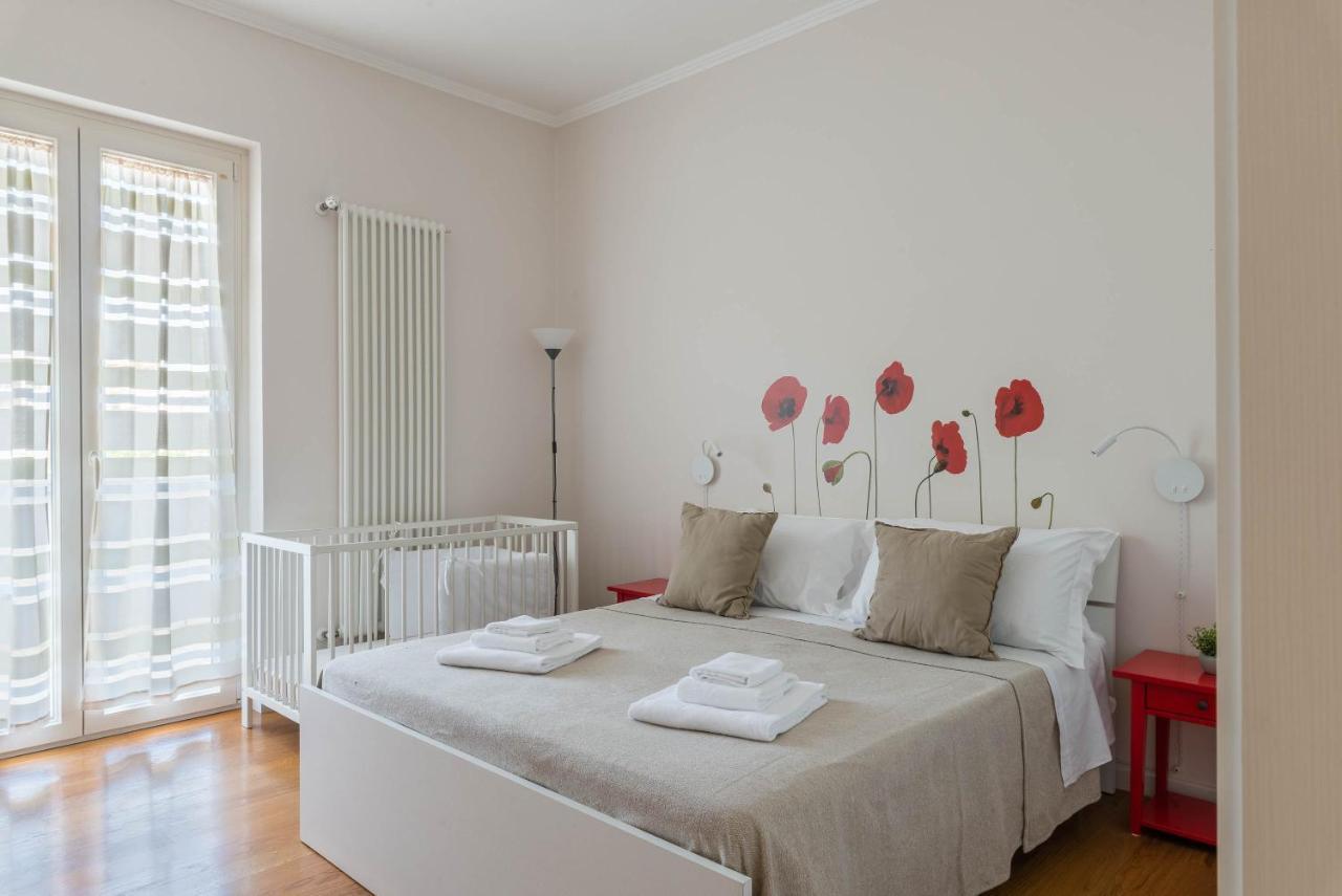 Casa Torre Di Specchio 2 Con Piscina Lejlighed Bari Eksteriør billede