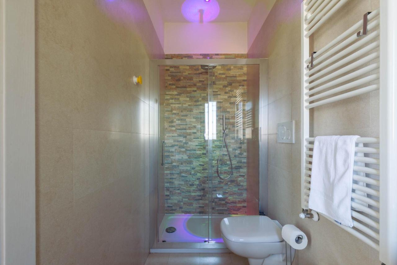 Casa Torre Di Specchio 2 Con Piscina Lejlighed Bari Eksteriør billede
