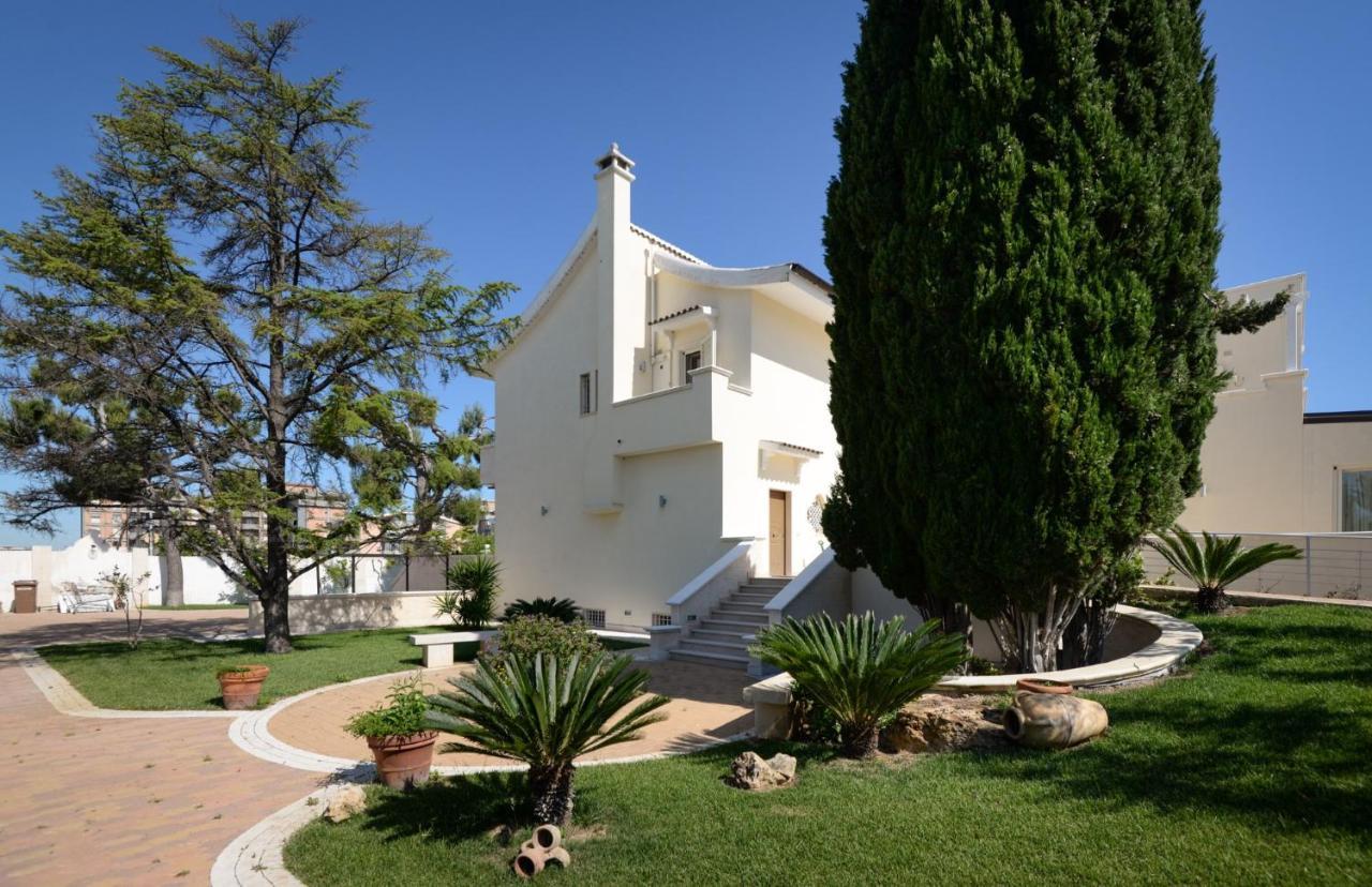 Casa Torre Di Specchio 2 Con Piscina Lejlighed Bari Eksteriør billede