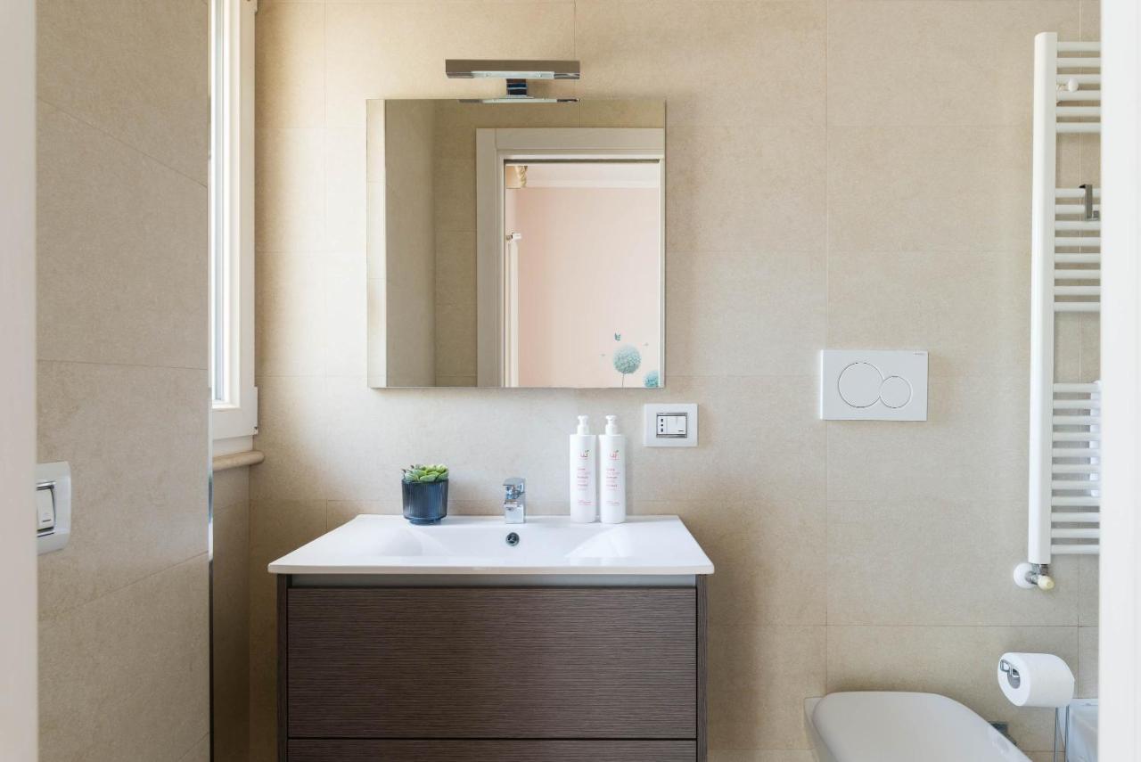 Casa Torre Di Specchio 2 Con Piscina Lejlighed Bari Eksteriør billede