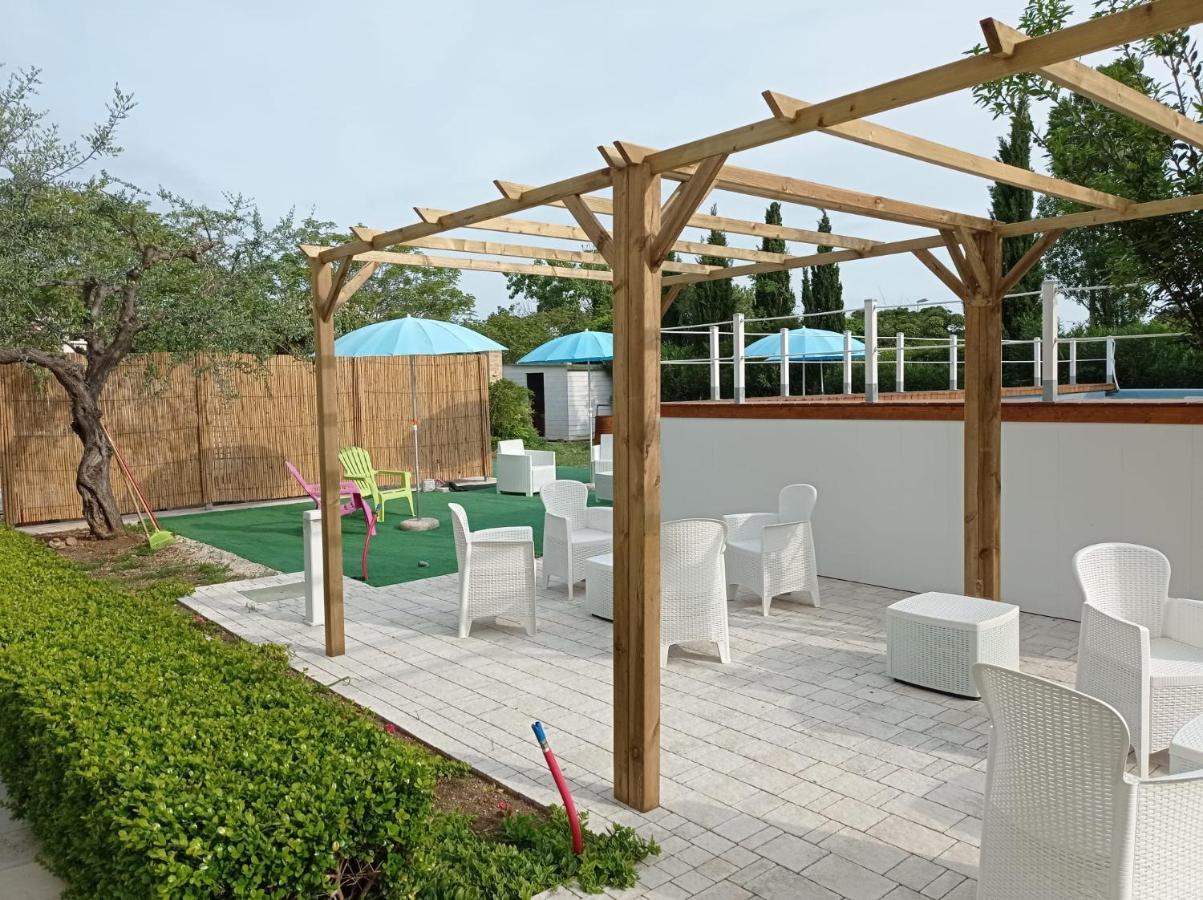 Casa Torre Di Specchio 2 Con Piscina Lejlighed Bari Eksteriør billede