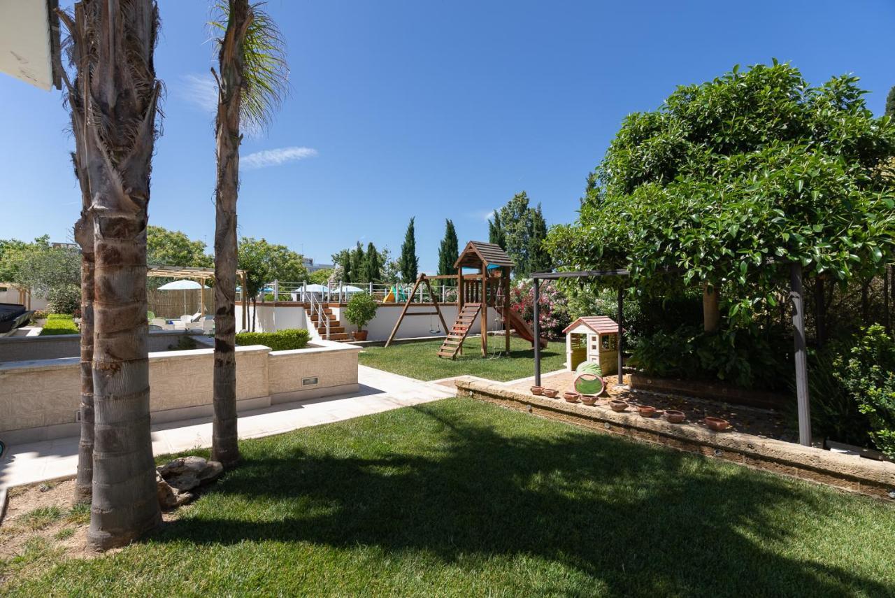 Casa Torre Di Specchio 2 Con Piscina Lejlighed Bari Eksteriør billede
